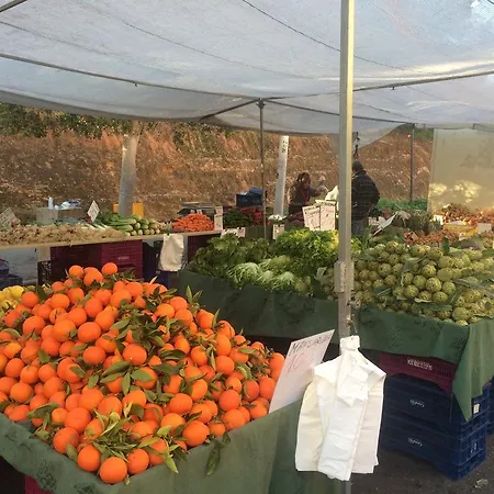 La Tramuntana アパート